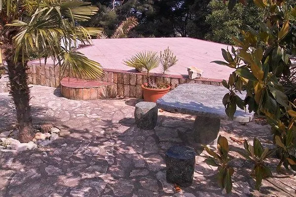 Holiday Home Kaštel Croácia